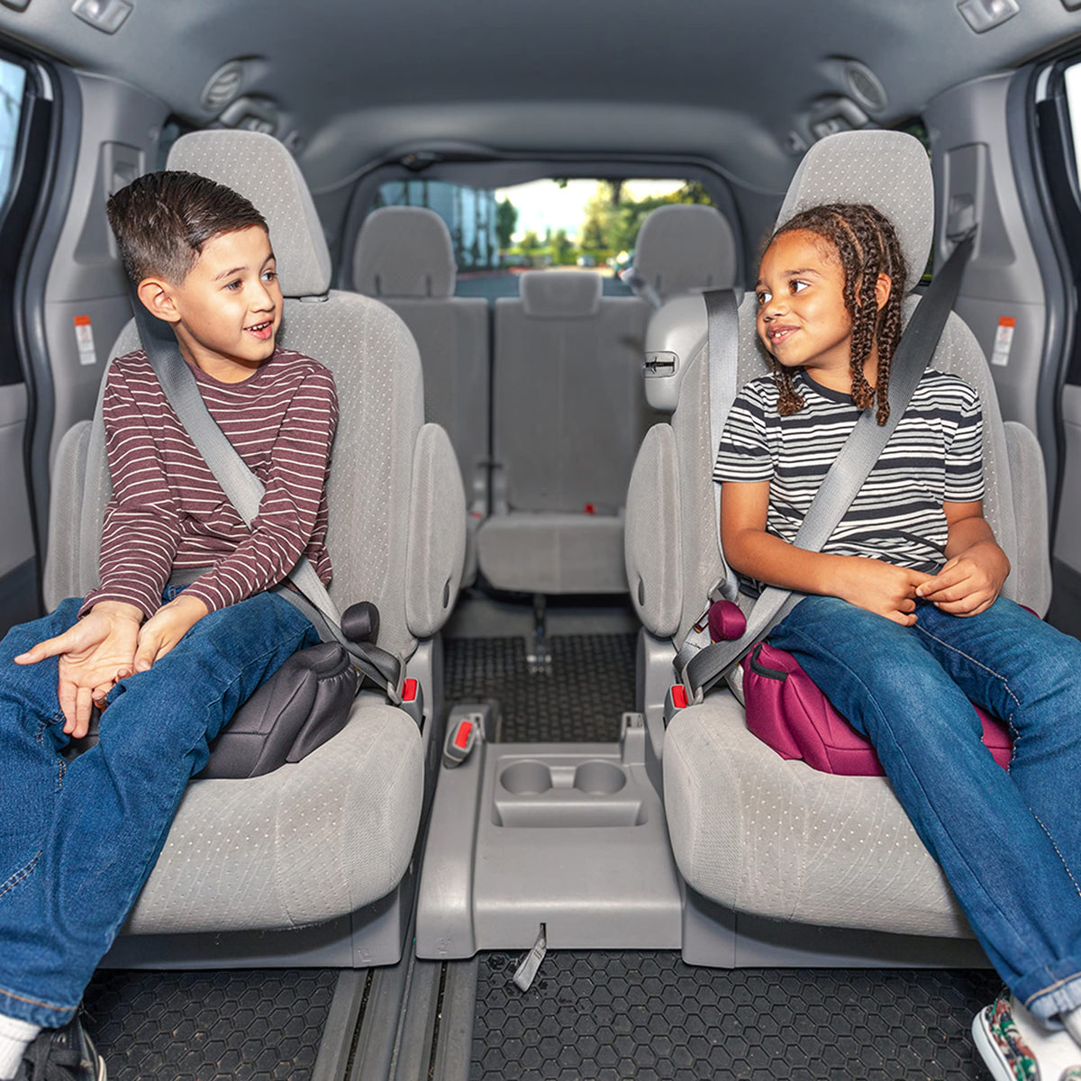 Convertible and Backless Booster Car Seats D5977